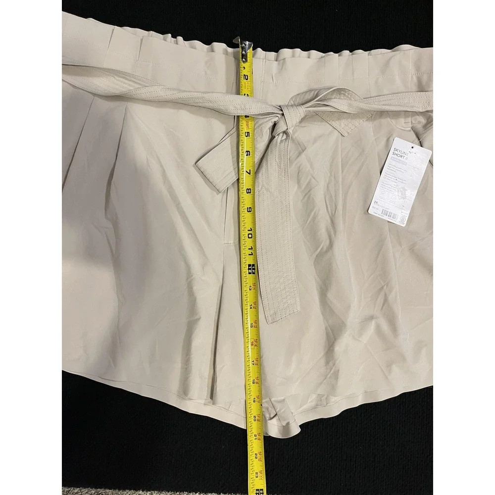 Athleta Skyline Short II Shorts Womens 26 Beige Paperbag Waist Belted‎ Travel
